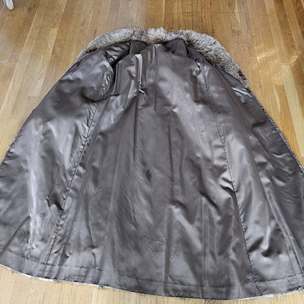 Beautiful Vintage Full Length Beaver with Fox Sleeve Fur Coat L - Picture 14 of 16